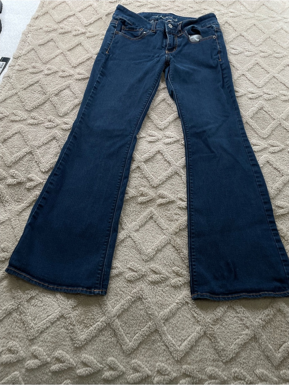 American Eagle Outfitters Dark Blue Boot Cut Jeans~ Sz 6 Short ~ casual